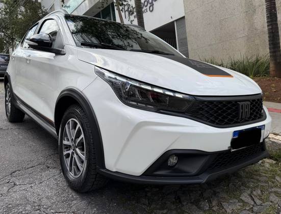FIAT ARGO 1.3 FIREFLY FLEX TREKKING CVT FIAT ARGO 1.3 FIREFLY FLEX TREKKING CVT